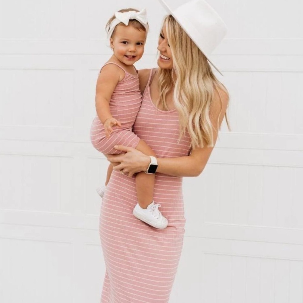 Mommy and me matching outfits